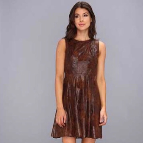 Vince Camuto Dresses & Skirts - Vince Camuto Fit and Flare